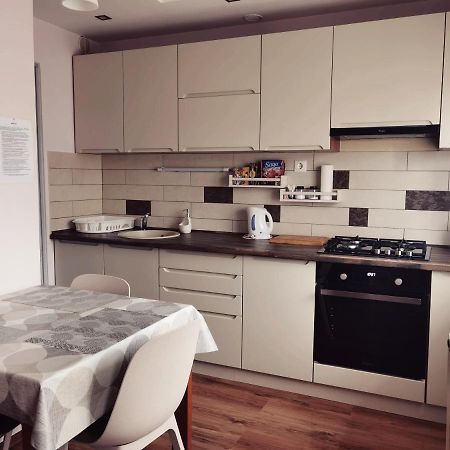 Lujzi Apartman إغير المظهر الخارجي الصورة